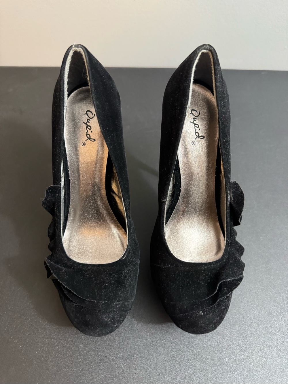 Qupid Black Suede Platform Pumps with Ruffle Accent